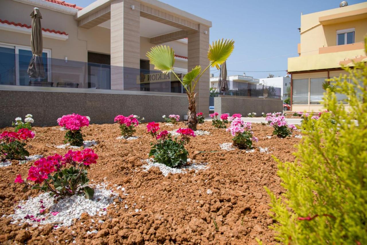 Villa Luxury Eva-mari With Jacuzzi, 50m From The *