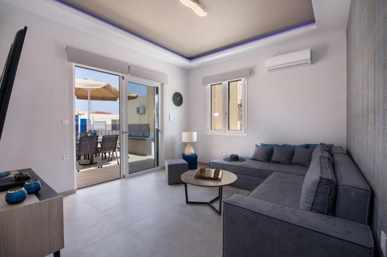 Villa Luxury Eva-mari With Jacuzzi, 50m From The *