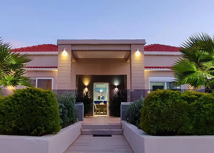 Luxury Villa Eva-Mari With Jacuzzi, 50M From The Beach