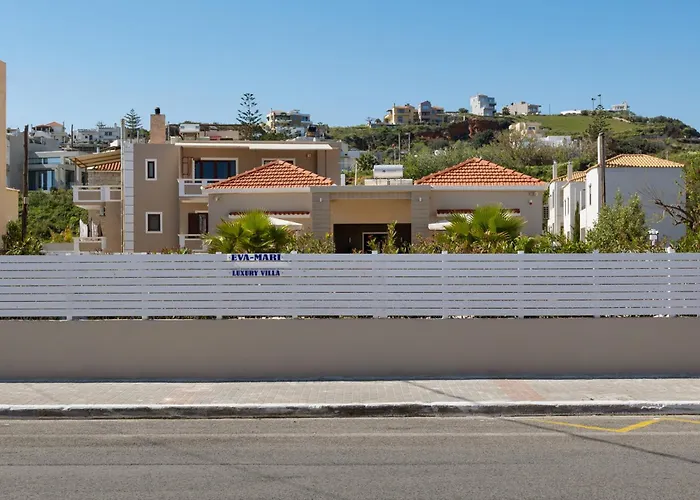 Luxury Villa Eva-Mari With Jacuzzi, 50M From The Beach