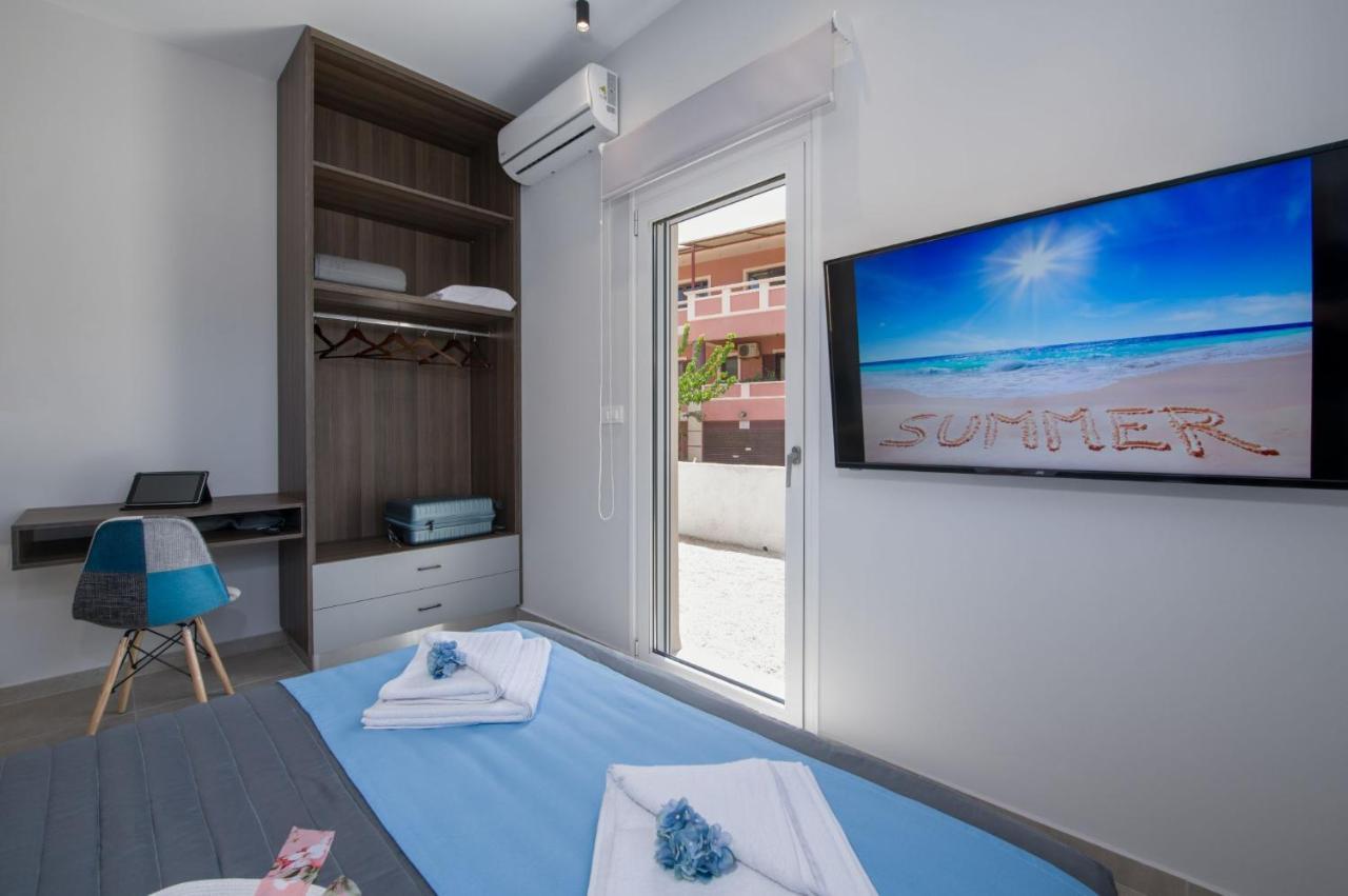 Luxury Eva-mari With Jacuzzi, 50m From The Villa Stalos