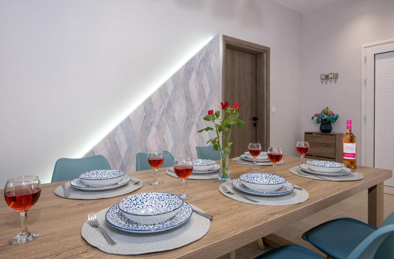 Luxury Eva-mari With Jacuzzi, 50m From The * Stalos